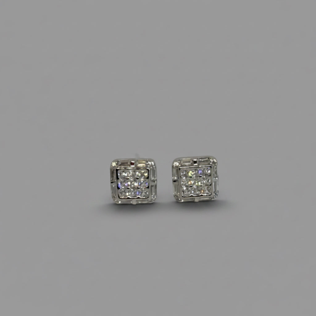 Men's Silver Square Baguette & Crystal Stud Earrings / Aretes de Hombre Cuadrados Plata Baguette y Cristal