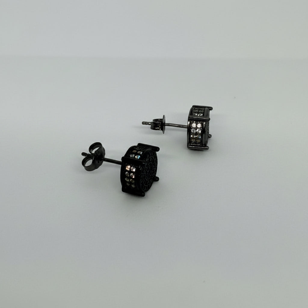 Men's Black Round Crystal Stud Earrings / Aretes de Hombre Redondos Negros con Cristales