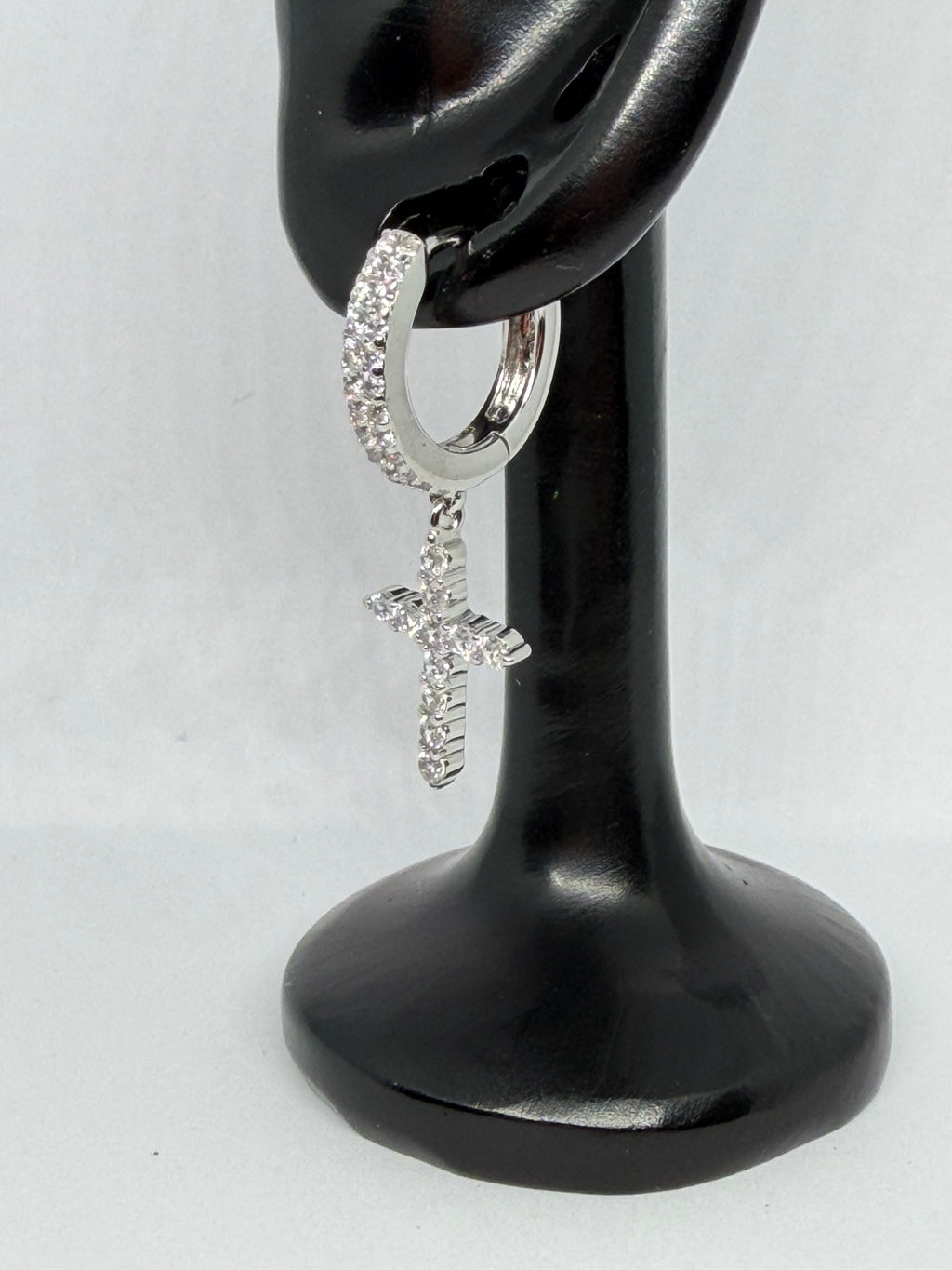 Gothic Cross Crystal Dangle Hoop Earrings / Aretes Argolla con Cruz Gótica de Cristales