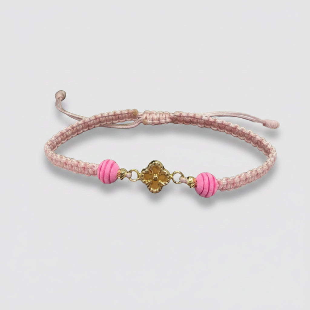 Lucky Clover Bracelet — 18K Gold Charm, Pink | Pulsera Trébol de la Suerte — Oro 18K, Rosa