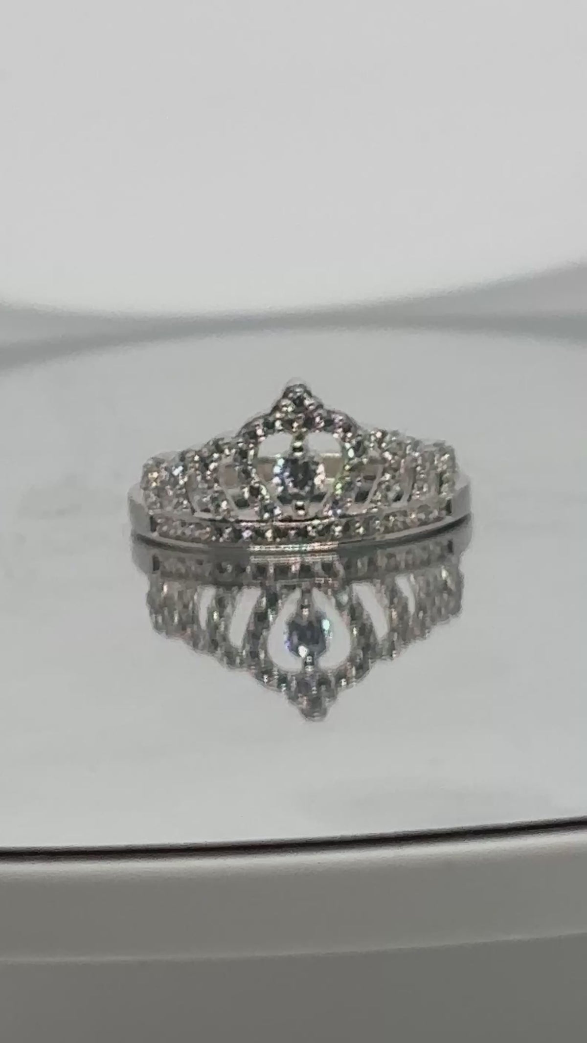 Queen's Crown Ring — 925 Sterling Silver